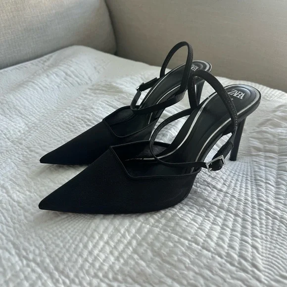 Zara Black Pointed Toe Heels - Picture 7 of 7